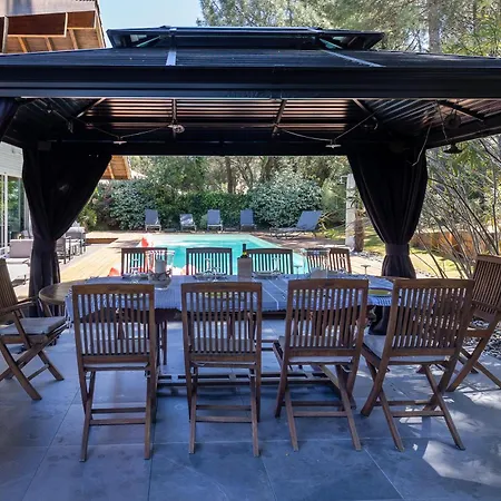 Villa Nature, piscine chauffée Сasa de vacaciones *